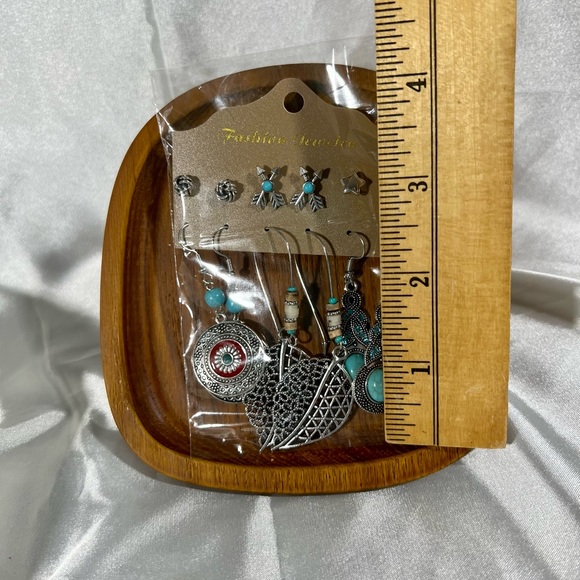 Southwestern Earrings Set - Picture 3 of 3